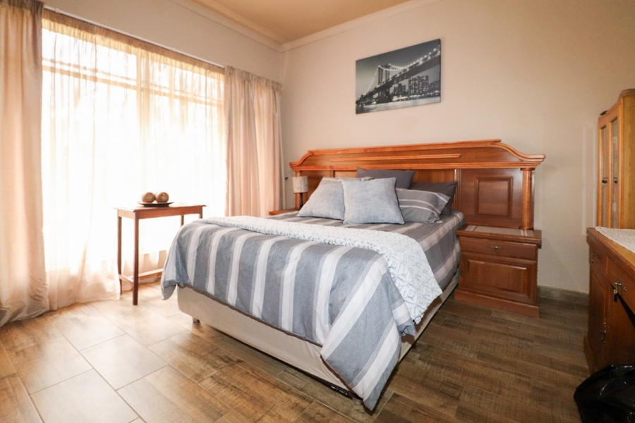 4 Bedroom Property for Sale in La Hoff North West